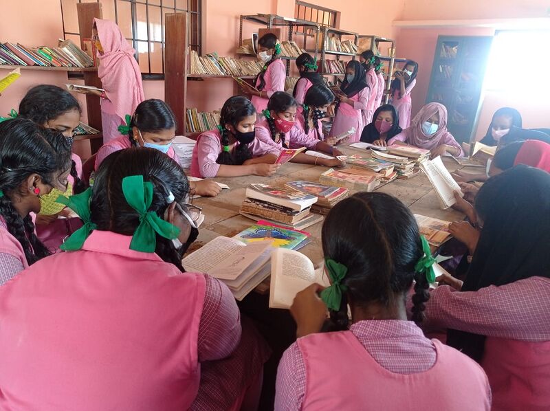 പ്രമാണം:44049 library1.jpg