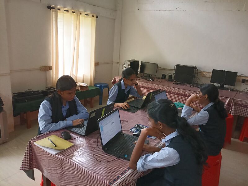 പ്രമാണം:47041 LK Aptitude Test.jpg