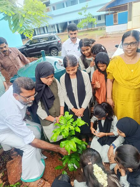 പ്രമാണം:12016 Environment day 2026-271000407840.jpg