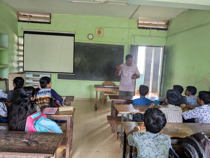 പ്രമാണം:12039 public property3.jpg