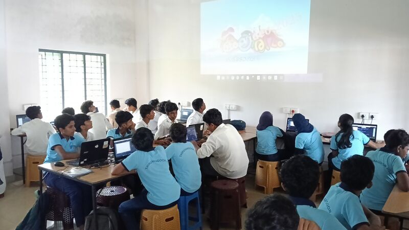 പ്രമാണം:16054 LK Unitcamp.jpg