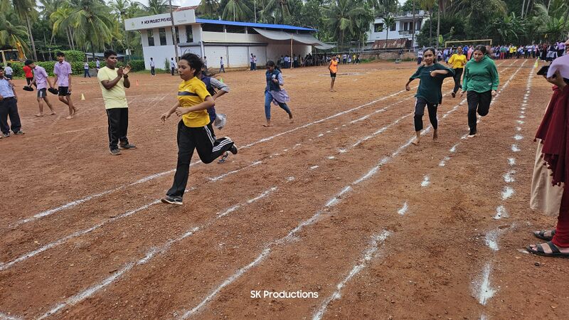 പ്രമാണം:17058- sports 6.jpg