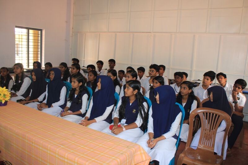 പ്രമാണം:19068 digital magazin 4.JPG