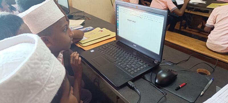 പ്രമാണം:19862 high tech school pic3.jpg