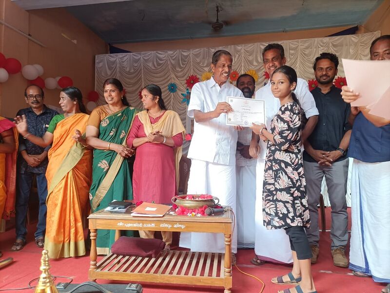 പ്രമാണം:21706 vijayolsavam24 01.jpg