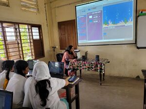 33045 hitech class.jpg