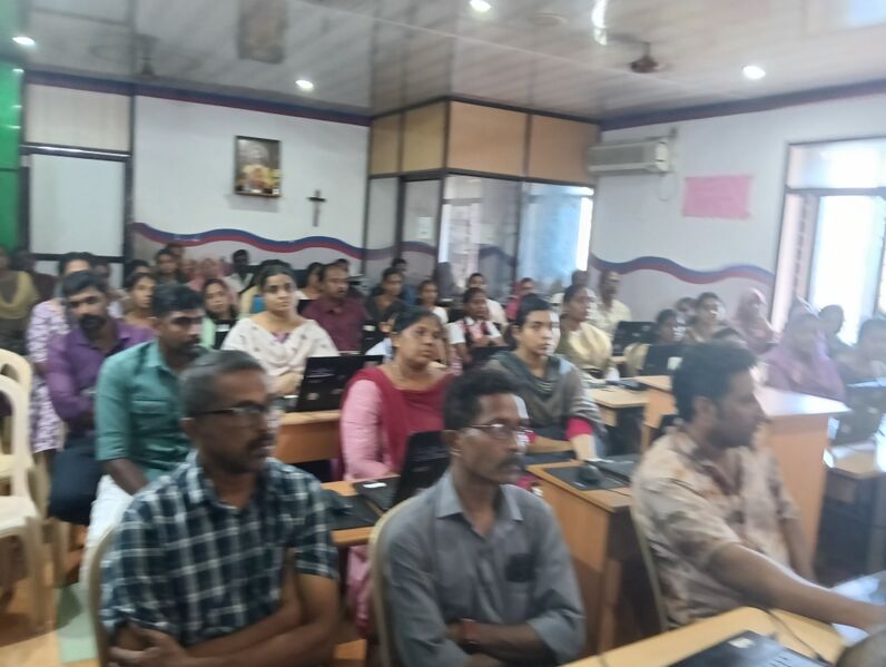 പ്രമാണം:41068 parents meeting2.jpg