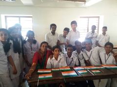 ക്ലാസ്സുകളിലെ പതാകനിർമാണം