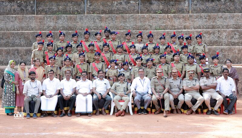 പ്രമാണം:47064 spc passing out.jpeg