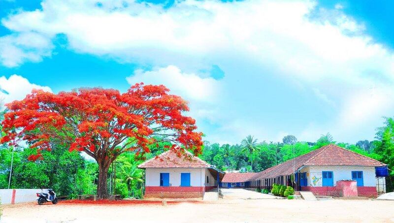 പ്രമാണം:OLD SCHOOL 30014.jpg