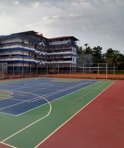 പ്രമാണം:School Intnl.jpg