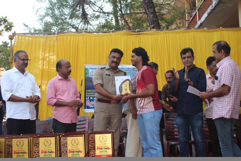 പ്രമാണം:11053 vijayolsavam.jpg