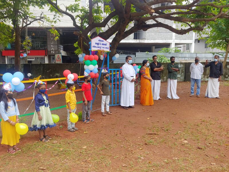 പ്രമാണം:18530-School Park 8.jpeg