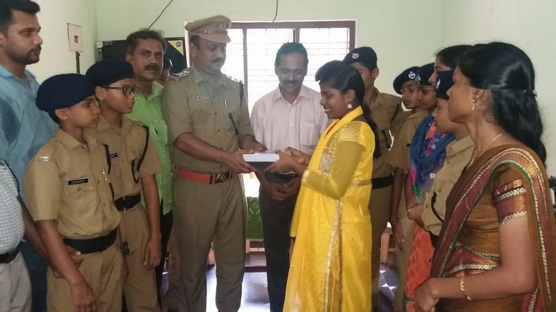 പ്രമാണം:19015-SPC football 07.jpg