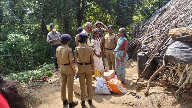 പ്രമാണം:21050 COVID HELPSPC.jpg