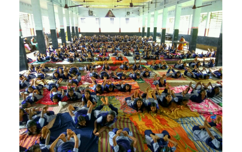 പ്രമാണം:22076 yoga.png