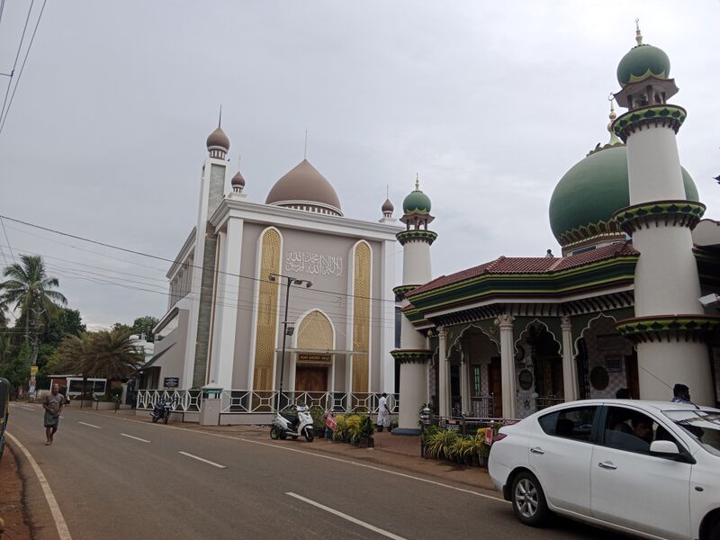 പ്രമാണം:24613 Makham Sherief .jpg