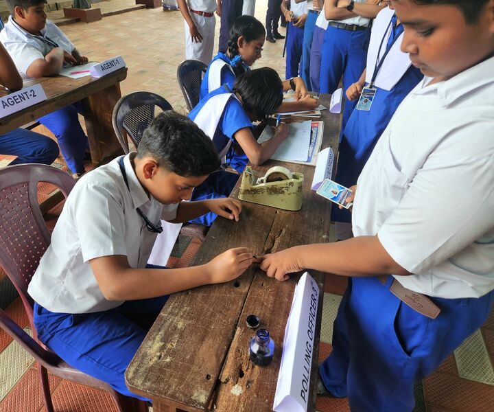 പ്രമാണം:35052 election24 10.jpg