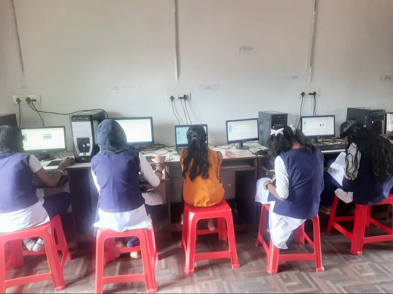 പ്രമാണം:44056 LK 1.jpg