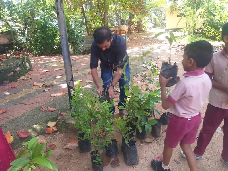 പ്രമാണം:44417 HARITHA VIDYALAYAM.jpg