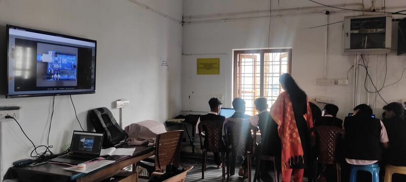 പ്രമാണം:47026 robotic 10th.jpeg