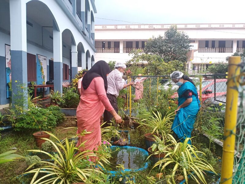 പ്രമാണം:47045-DRY DAY.jpeg