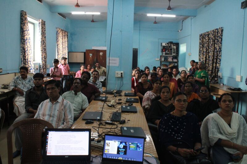 പ്രമാണം:AI awareness class.jpg