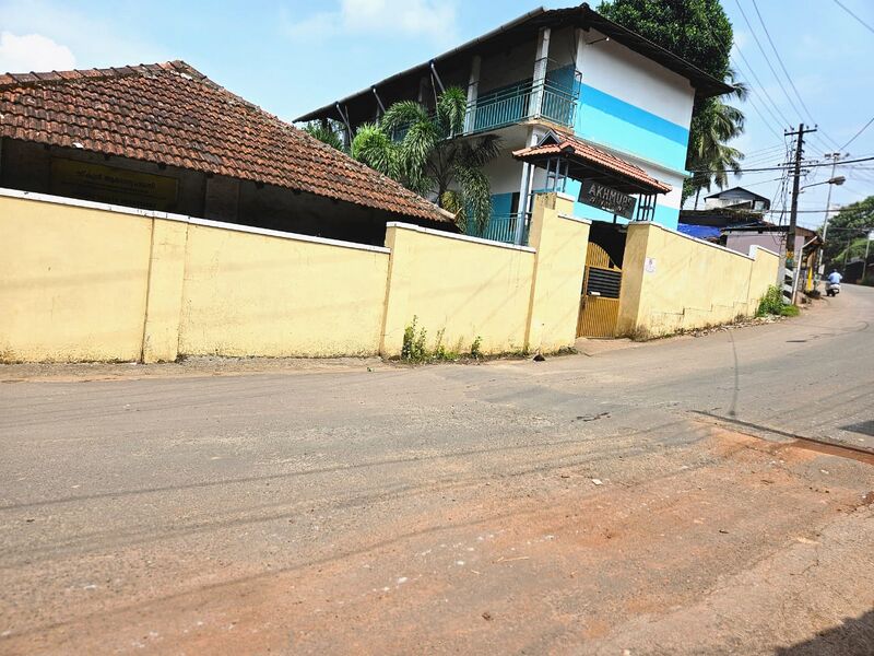 പ്രമാണം:18369 road.jpg