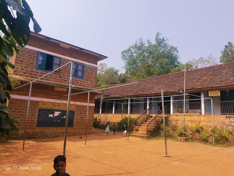 പ്രമാണം:19306 school front.jpg