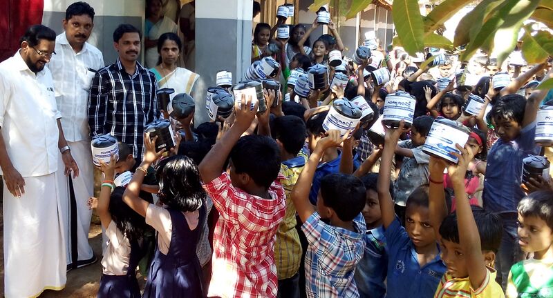 പ്രമാണം:19852-0033 (3).jpg