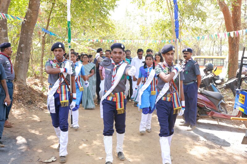 പ്രമാണം:21060 scout@kakayoor3.jpg