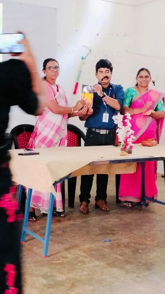 പ്രമാണം:21068 club 2.jpeg