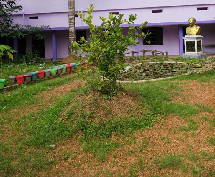 പ്രമാണം:25033 school.jpg