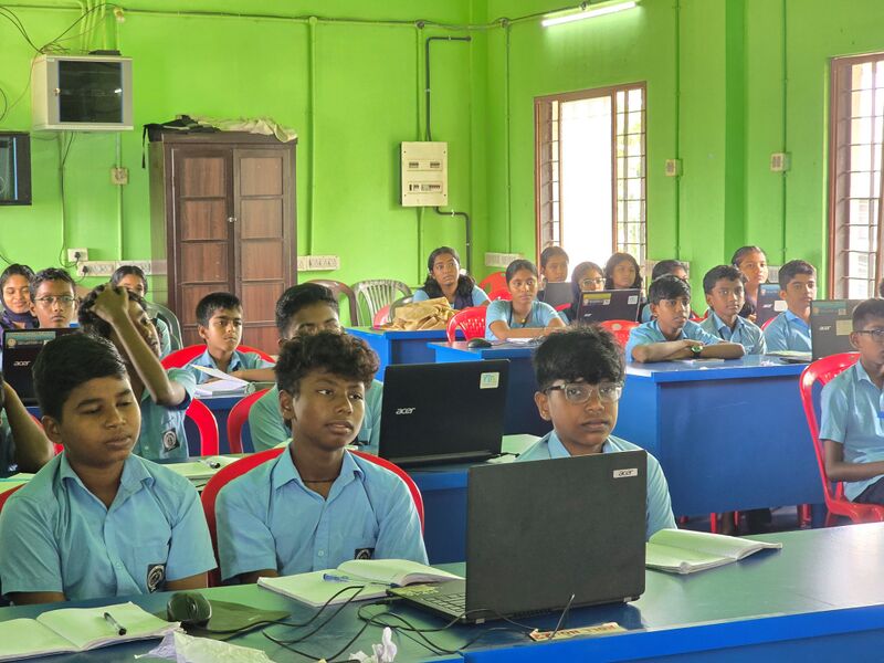 പ്രമാണം:25068 schoolcamp2.jpg