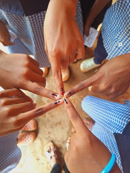 പ്രമാണം:38102- election 25p8.jpg