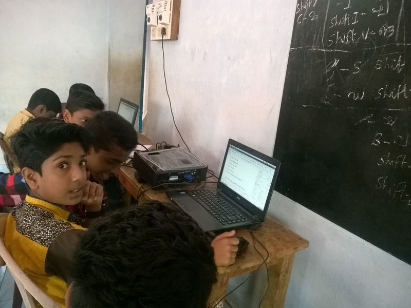 പ്രമാണം:41071kuttykoottam training1.jpg