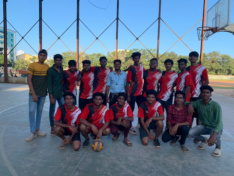 പ്രമാണം:42003 games1.jpeg