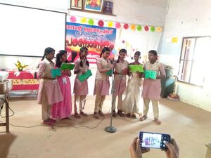 44253 PADANOLTSAVAM.jpg