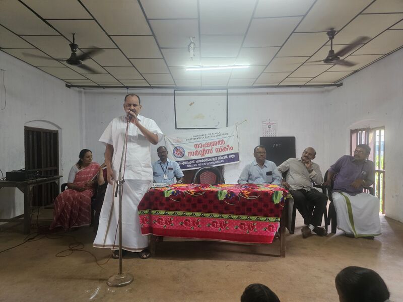 പ്രമാണം:45027 madhuram malayalam1.jpg