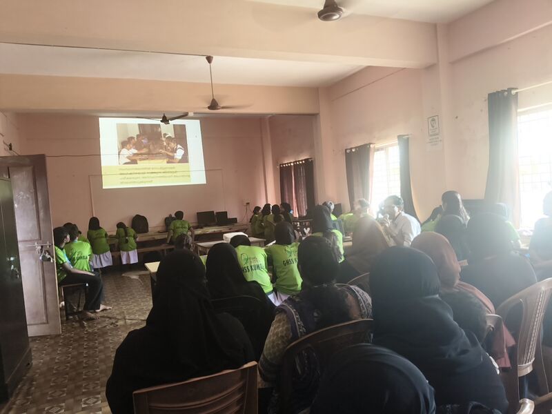 പ്രമാണം:Lk2025 parent meeting.jpg