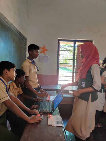 പ്രമാണം:Lk freedom fest 3.jpeg