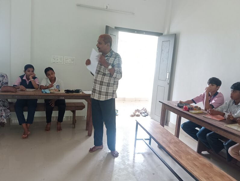 പ്രമാണം:12058 KSGD CHITHRA SHIPLA SHALA3.jpg