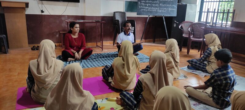 പ്രമാണം:13055 yoga2.jpeg