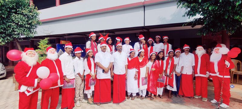 പ്രമാണം:15051 xmas celebrations 4.jpg