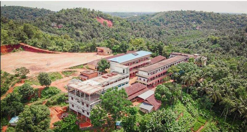 പ്രമാണം:18085-My-school.jpeg