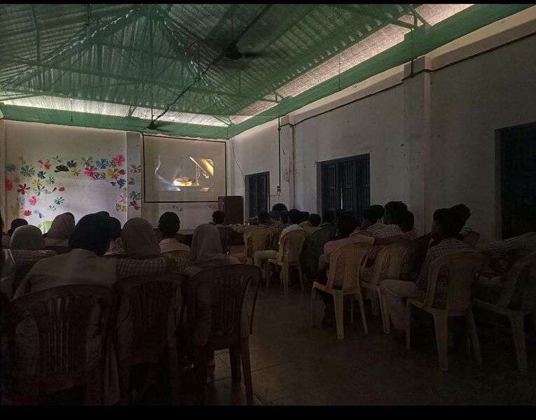 പ്രമാണം:19002 sc1.jpg