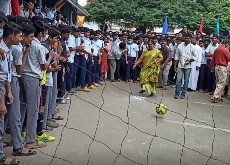 പ്രമാണം:22050-TSR-GOAL2026-Best kick-1.jpg