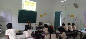 27219 hightech 1.jpg