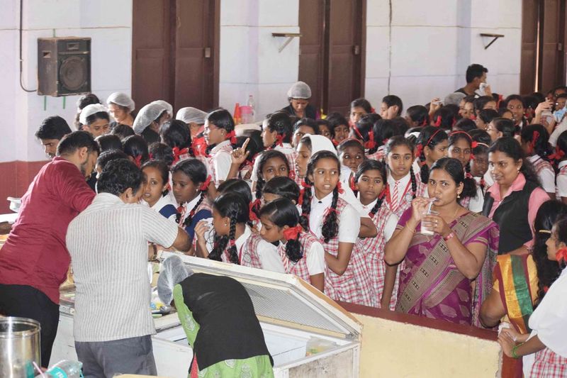 പ്രമാണം:41068 Food fest.jpg