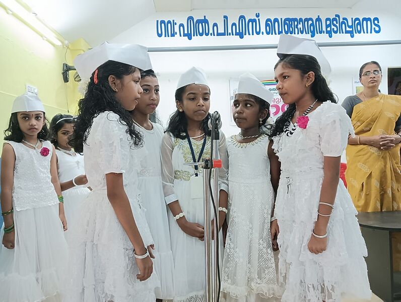 പ്രമാണം:44220 sisu3.jpg